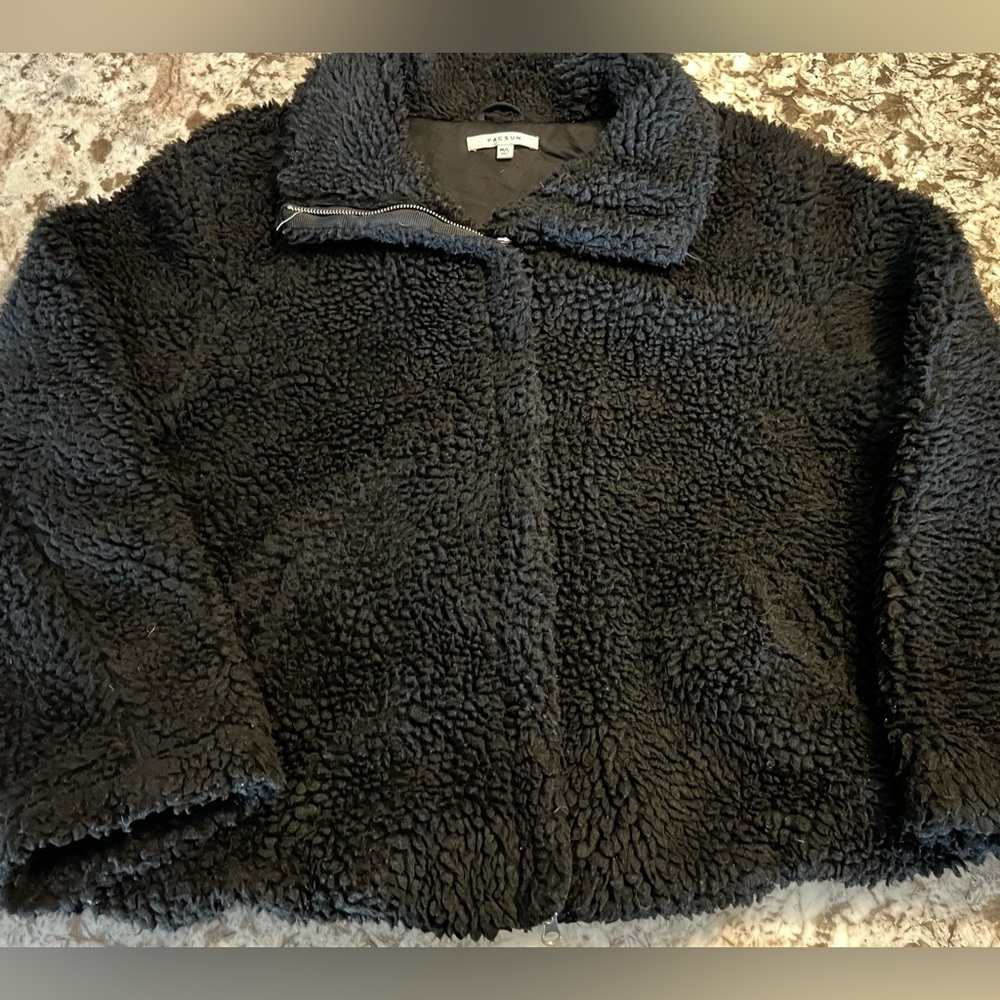M/L Pacsun Sherpa Jacket Medium Large Black Super Soft  Warm Coat Winter Coat Zi